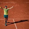 Roland-Garros Scooter And Helmets|Photo Nadal 3e Tour 15x21 cm - Multicolore